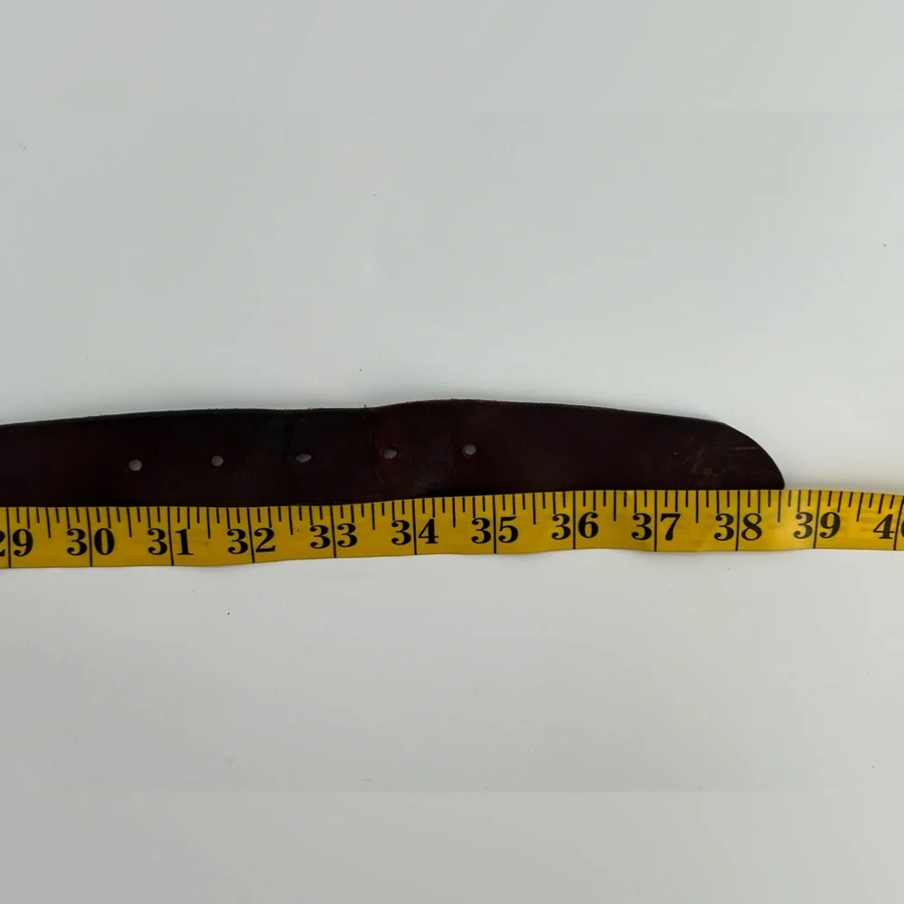 Ladies Vintage Leather Belt 32/34‎